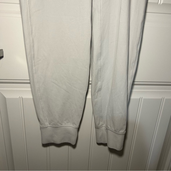 Lululemon Ready to Rulu White Jogger Pants Size 8 - Picture 3 of 9